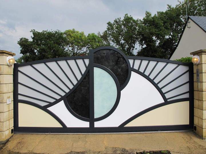 Portail  à motif géométrique La Ferté-en-Ouche